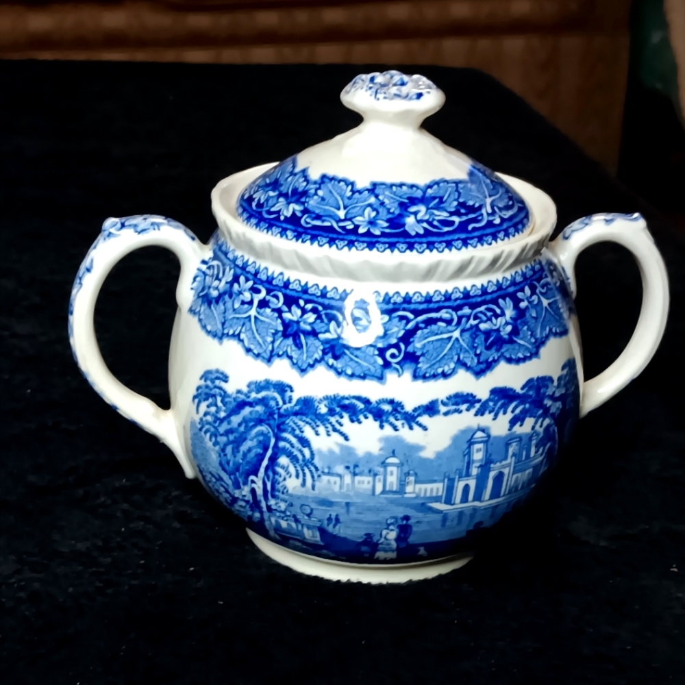 Mason's Vista Blue Sugar Bowl & Lid